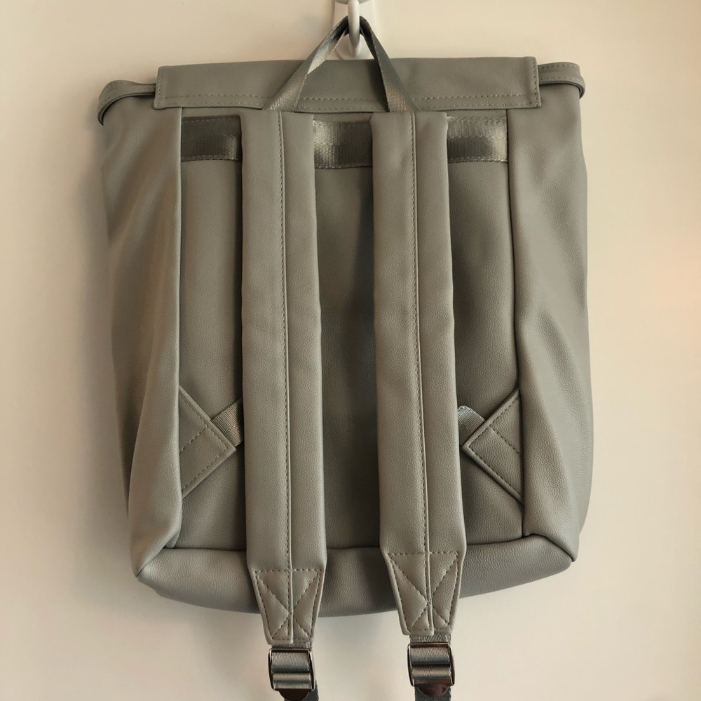 Rodan and fields backpack - Picture 2 of 3